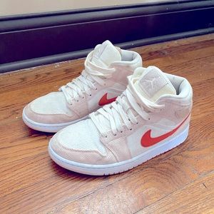 Size 9.5 womens Nike air Jordan corduroy